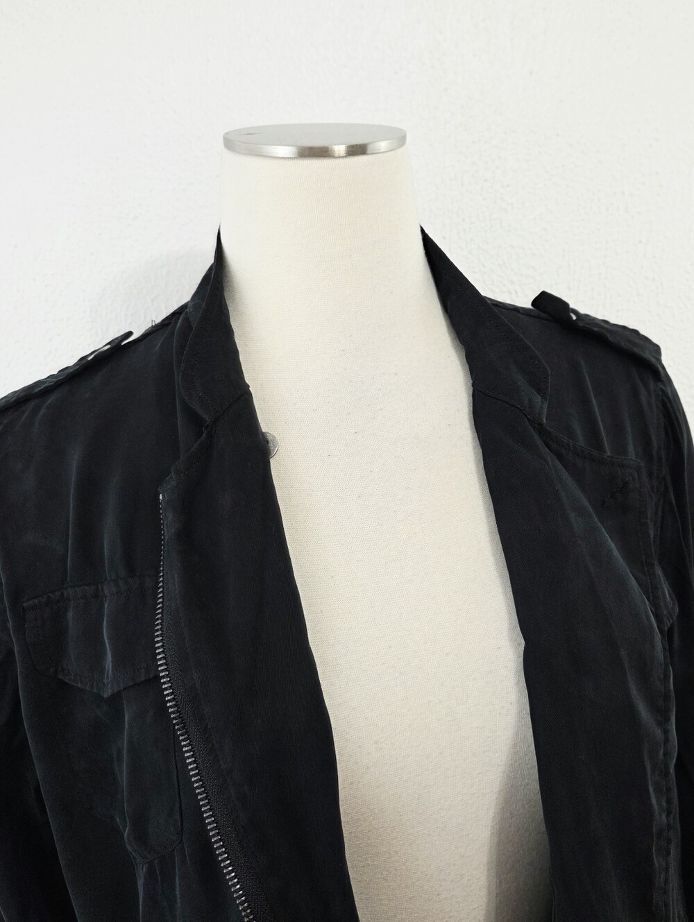 Rails Miles jacket black minimalist utility lightweight women's Size medium M - Picture 5 of 8